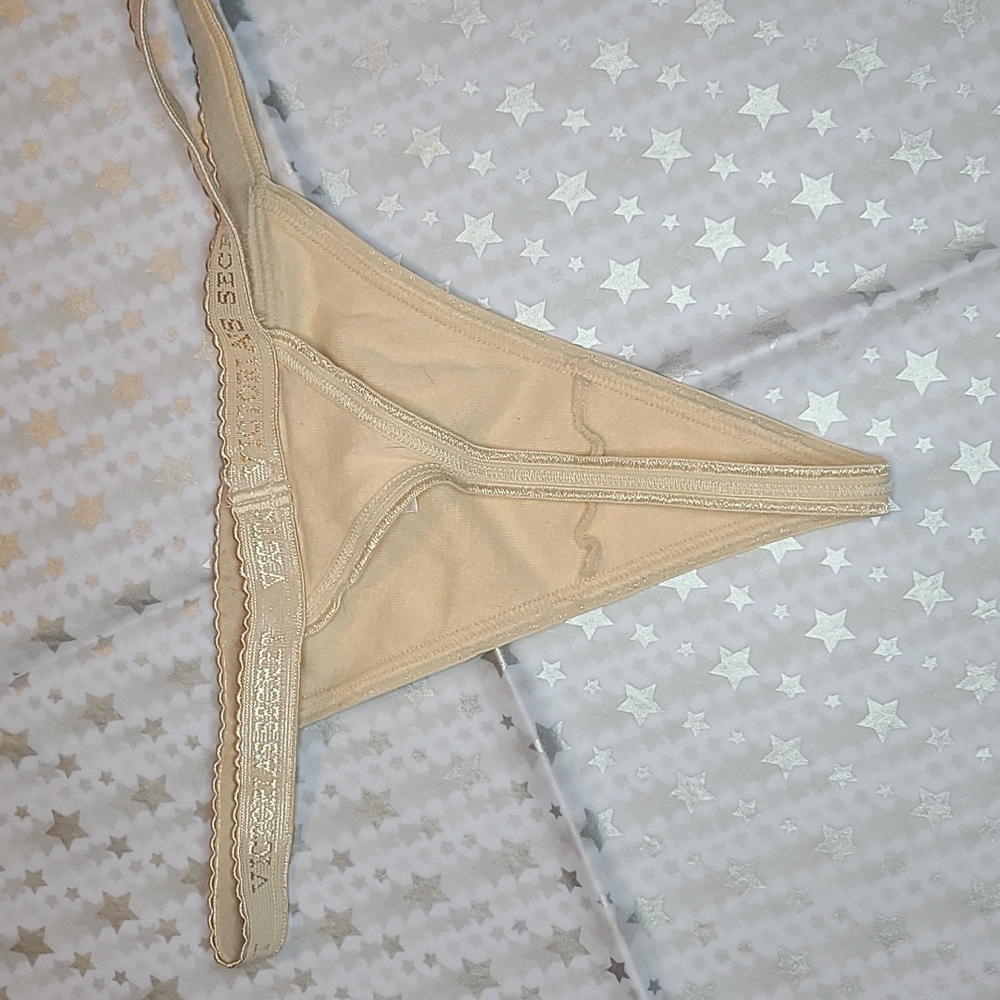 RARE VINTAGE Victoria's Secret V-String Sz S Nude - Picture 2 of 6